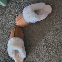 Kooba Faux Fur Lined Slip-On Slippers