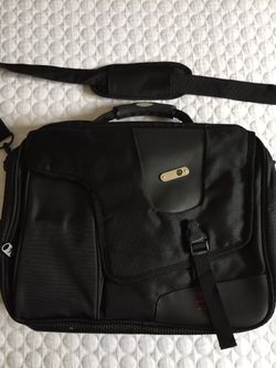 PRICE DROPPED! HYP BALLISTIC NYLON MESSENGER BAG