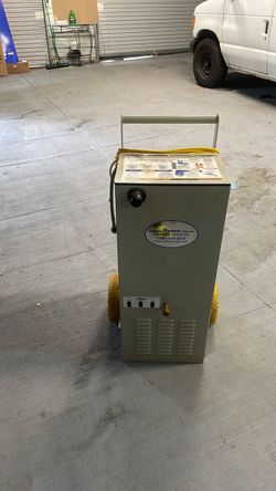 Husky carpet cleaner machine