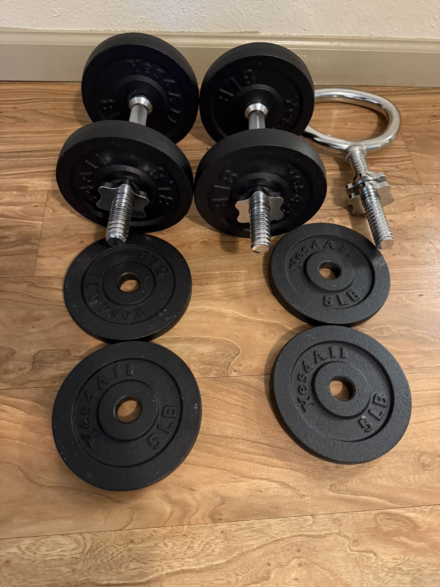 Adjustable weights and Kettlebell