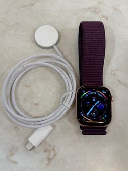 Apple Watch Series 10 42mm GPS Rose Gold Aluminum Great Condition