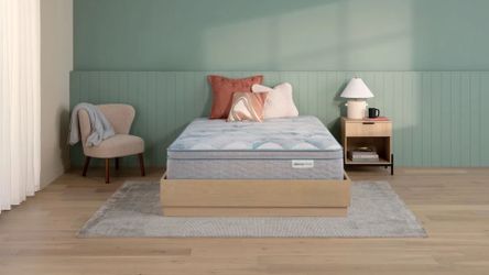 LIKE NEW King size pillow top mattress