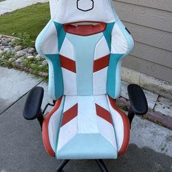 COMFY WHITE GAMING CHAIR (CALIBER)