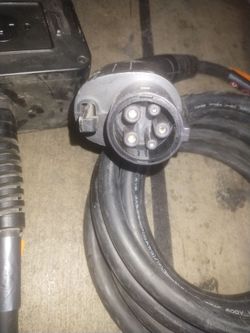 Charging Plug/Jeep Wrangler 4XE