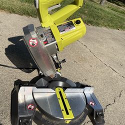 Corded Ryobi 7.25-inch Compound Miter Saw with Laser Guide! Perfect Cuts!