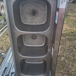 3 Compartment Stainless Steel Sink 
