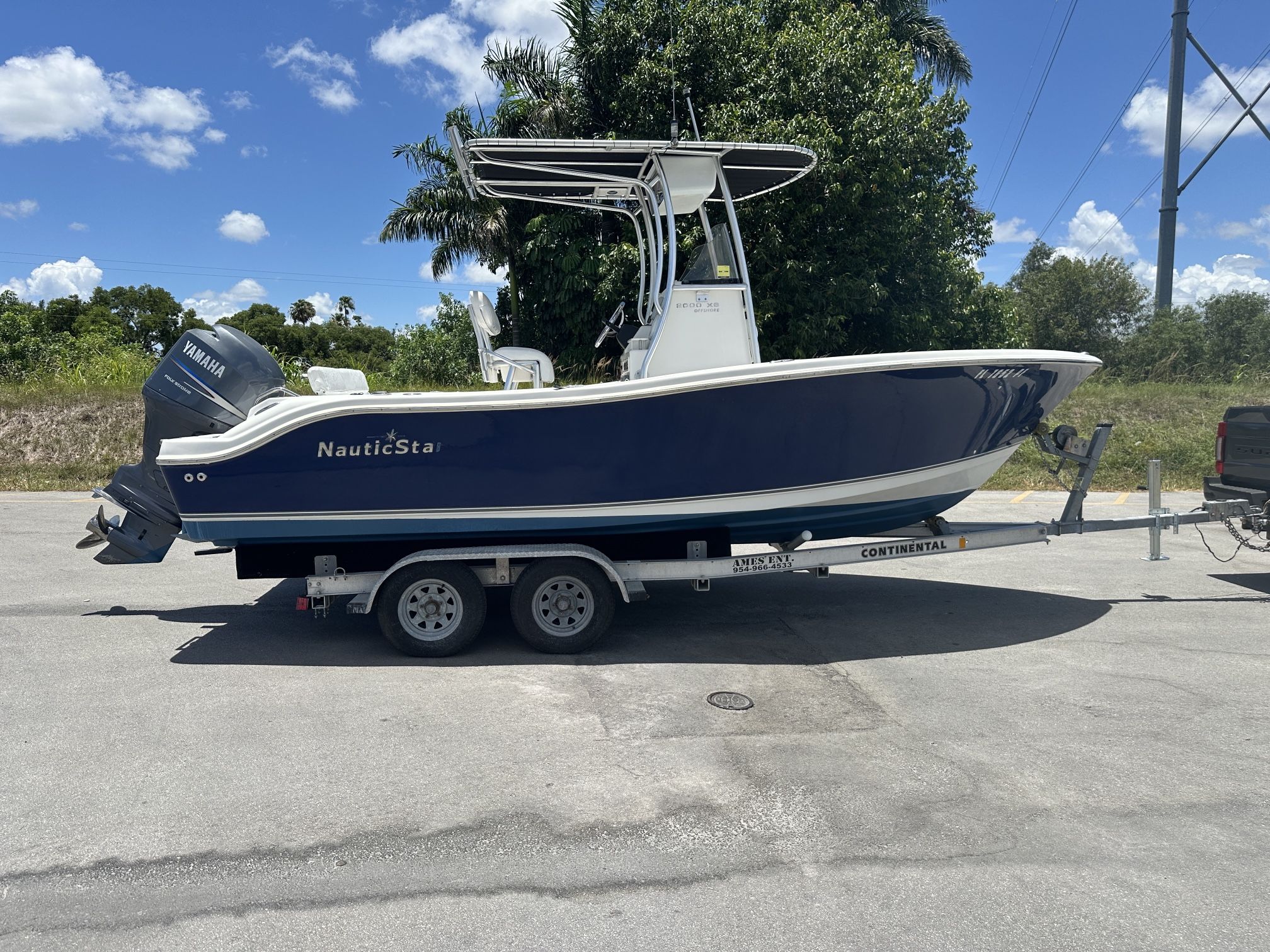 2012 Nauticstar 2000XS