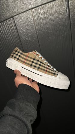 Converse Berry Shoes 