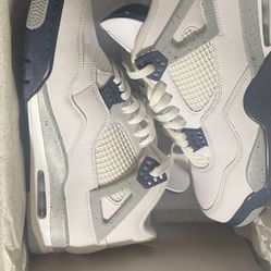 Air Jordan 4 Retro Midnight Navy Size 12