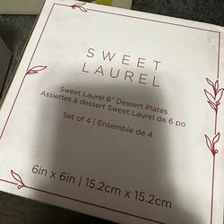 Sweet Laurel 4pc dessert plates