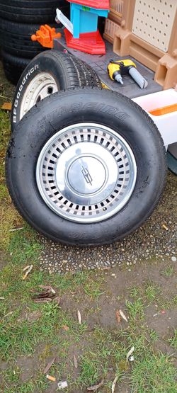 1975 Cutlass Stocks 215/75/15