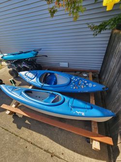 2 pelican kayaks. 10ft