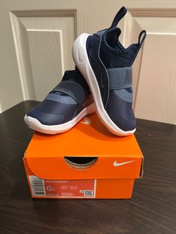 Nike Toddler Shoes, Size 6C