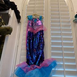 Beautiful color-changing Sequin Mermaid Costume