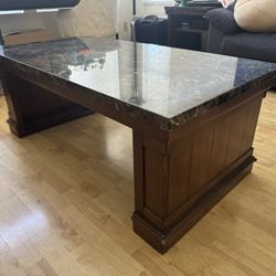 Coffee Table/End Table Set 