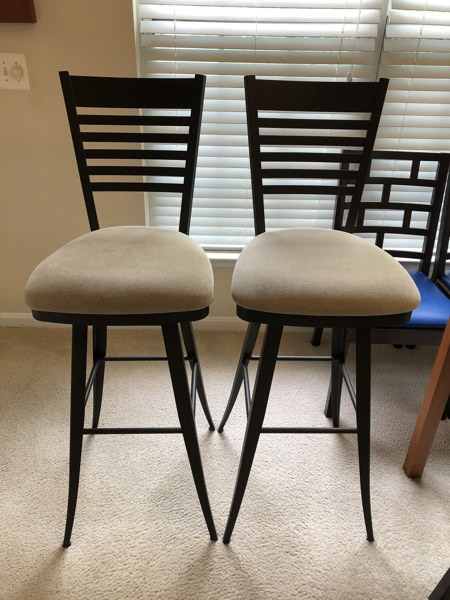 Cushioned Iron Bar Stools 