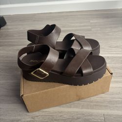 Brown Platform Sandals – Women’s Size 9