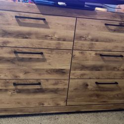 Dresser & Bed Set (WILL SELL SEPARATELY IF NEEDED)