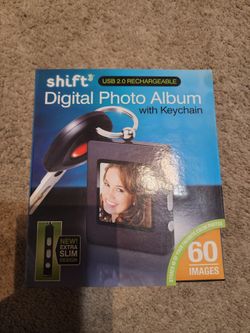 Digital Photo Album Keychain