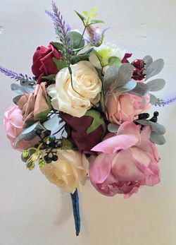 Wedding Bouquet & Bridal Accessories