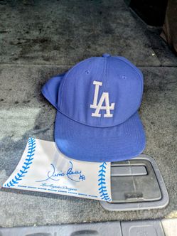 Nike Dri‑Fit LA Dodgers Cap + Signed Dodgers Autograph (Bundle)
