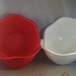Set Of 4 New Plastic Bowls, 2 red 2 White,  Inside Diameter 12”,  Height 5.5”
