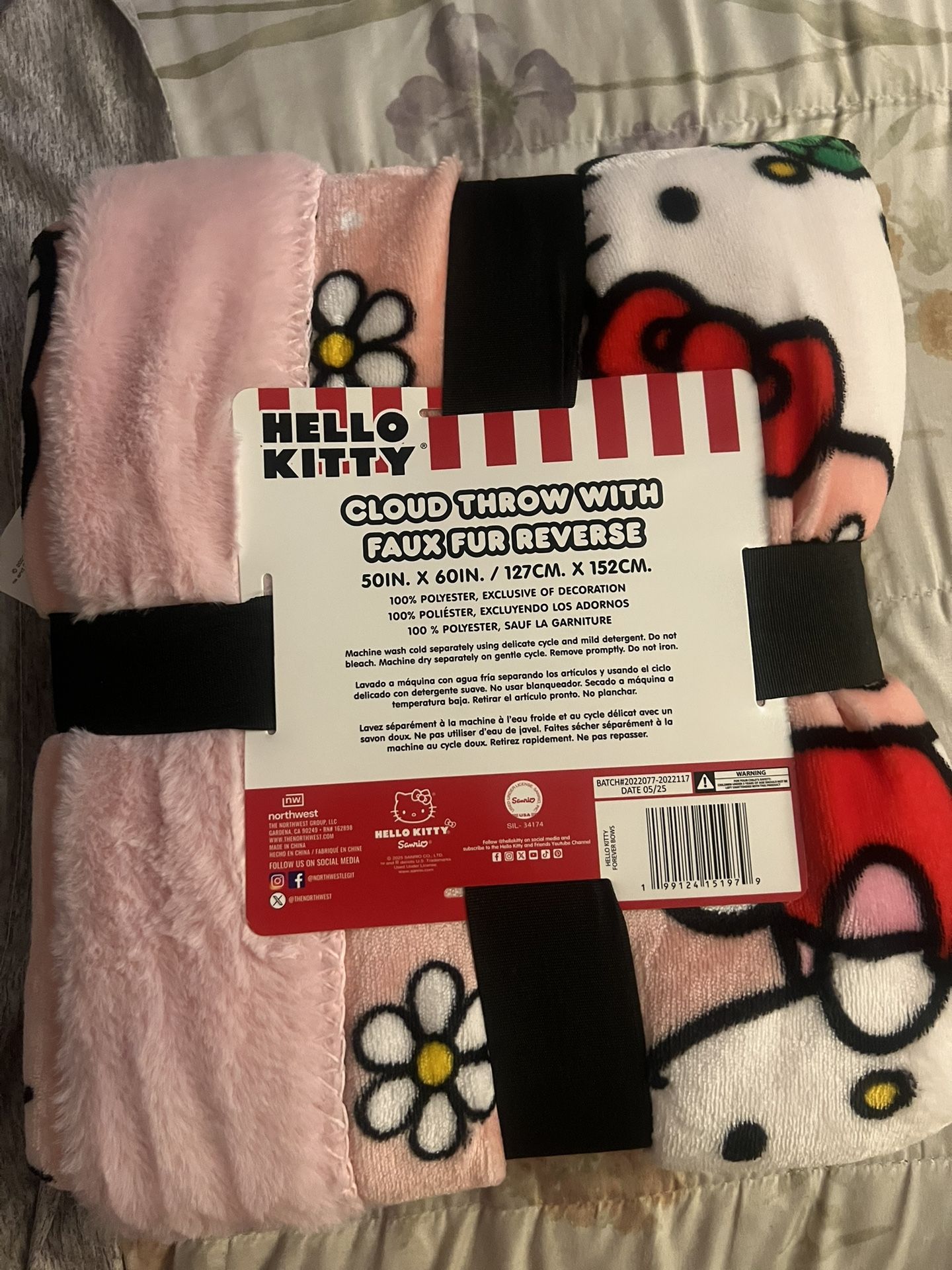 Hello Kitty Blanket 