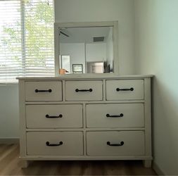 7-Drawer Dresser with Mirror Ashley Furniture White Farmhouse