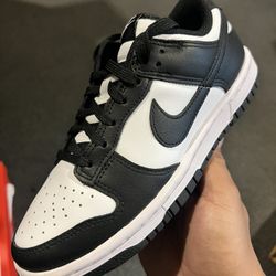 Nike Retro Dunk Low Panda Men’s Size 8.5
