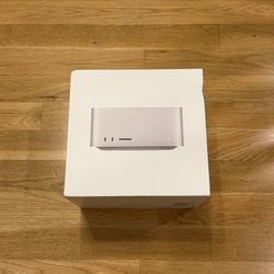 Apple Mac Studio M2 Ultra, 192GB RAM, 76C GPU, 4TB SSD, Applecare+