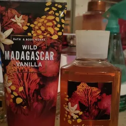Bath & Body Works Wild Madagascar Vanilla Ultimate Hydration Body Cream and Body Wash