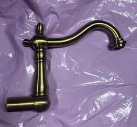 Kingston Brass KS1252AL 3 Hole Wall Mount Bathroom Faucet - Polished Brass- brand new