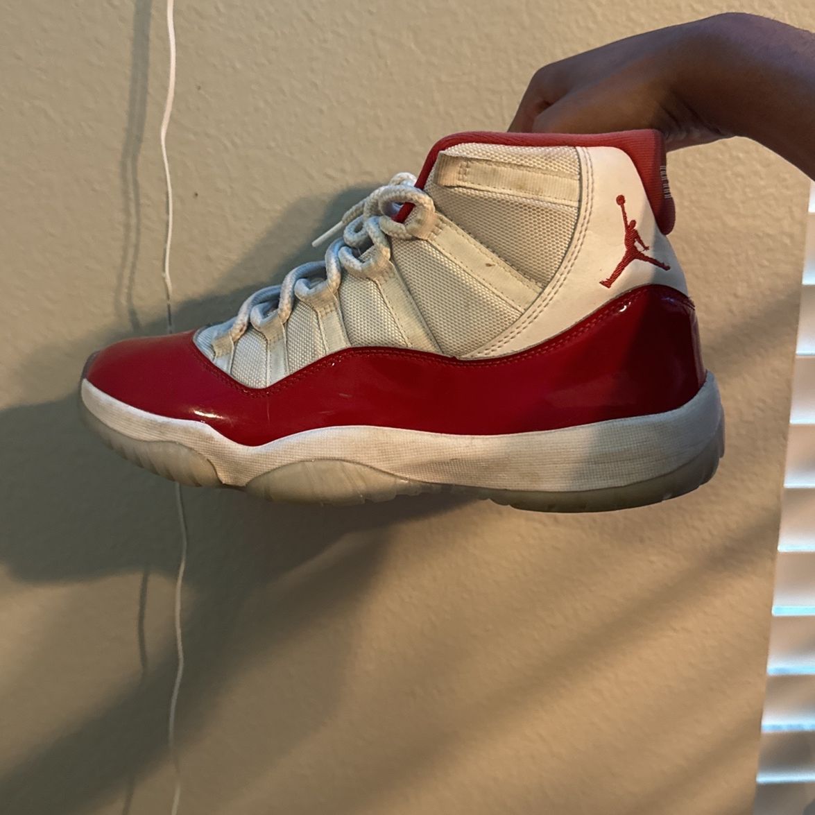 Jordan 11 Cherry 