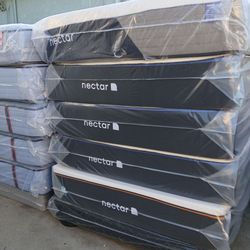 Nectar Mattress
Nectar Mattress. Nectar Premier Queen 13" - Medium Firm Gel Memory Foam Mattress
Brand new Mattress
Delivery available