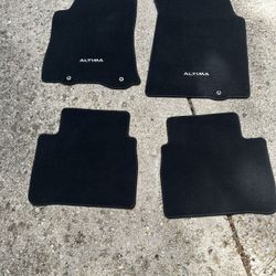 Fits 16-18  Nissan Altima Floor Mats Carpet Nylon Black Non-slip W/ White Emblem