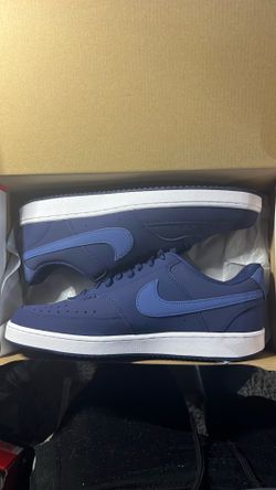 NIKE SHOES, SIZE 10’5