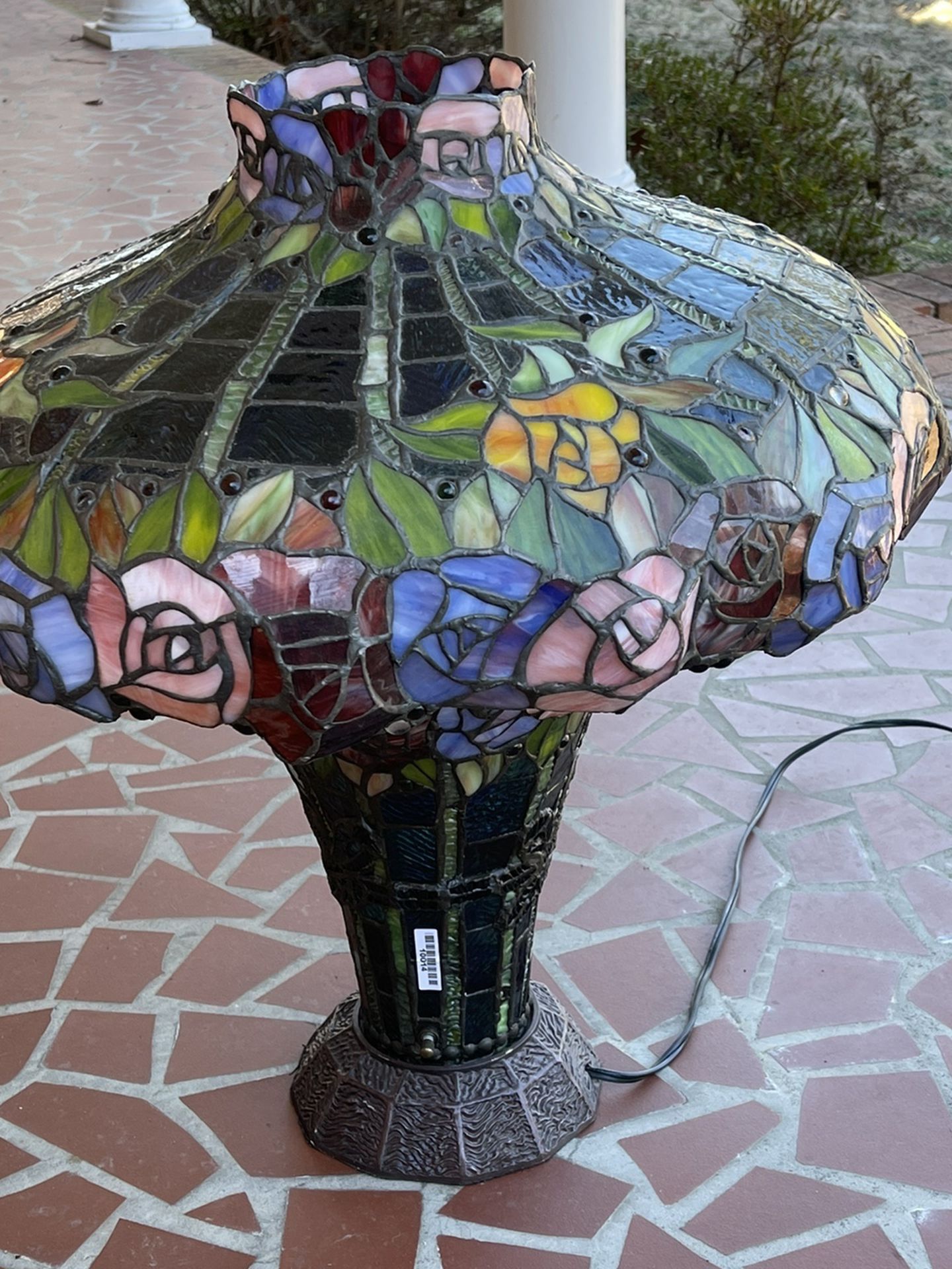 Stain glass lamp ,very nice ,very large