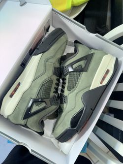 Jordan 4 undefeated