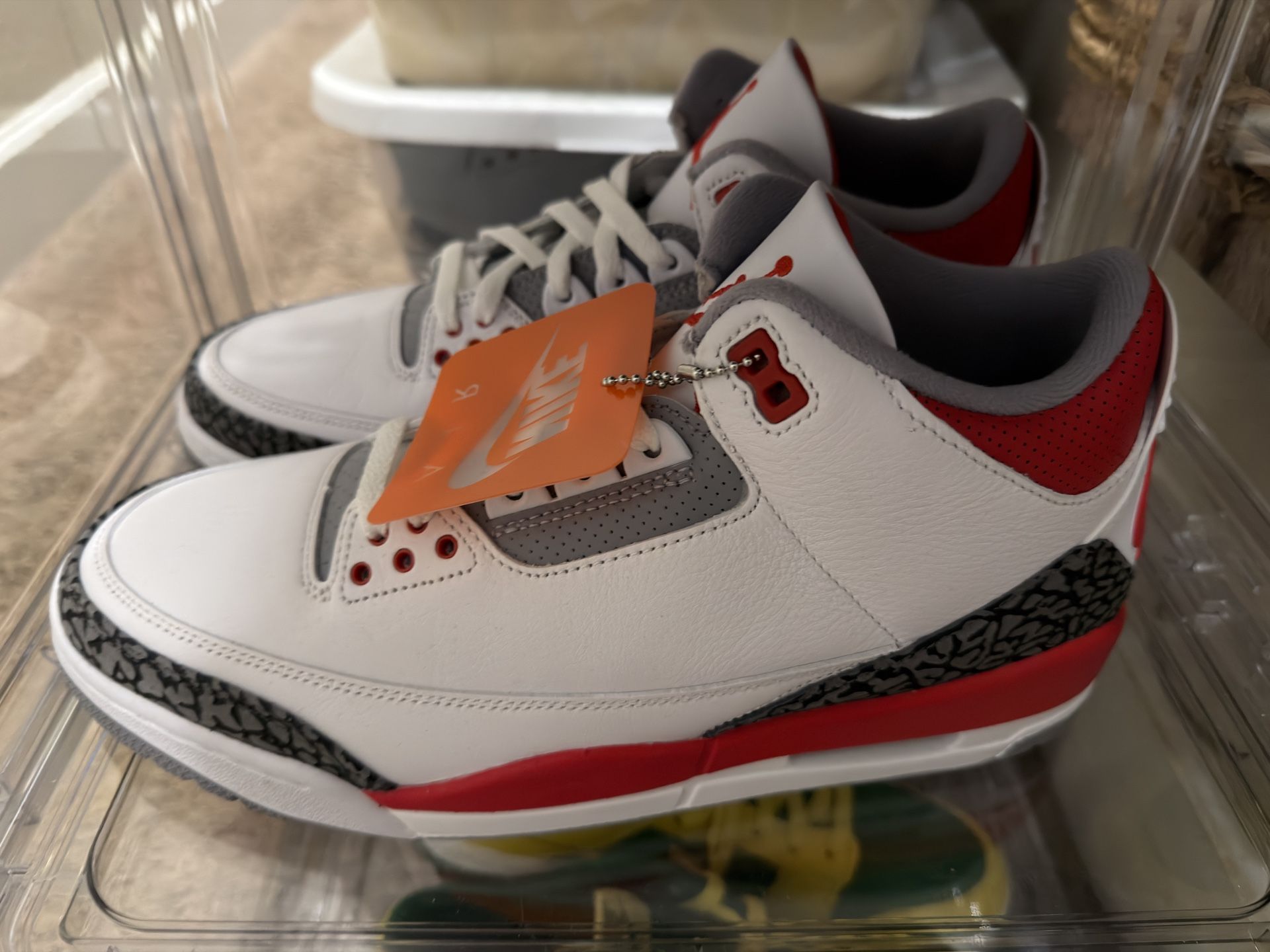 Jordan 3 Fire Reds Size 10.5