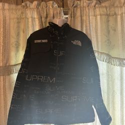 north face X supreme fleece jacket