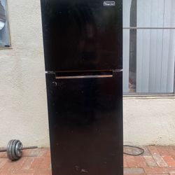 Magic Chef Refrigerator 