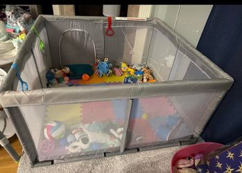 Toddler play pen