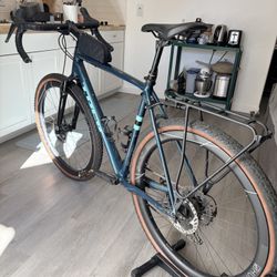 Trek ALR 4 – Size 56 (Gravel Bike)