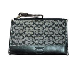 Coach Signature Zip Card Holder – Key Ring Pull