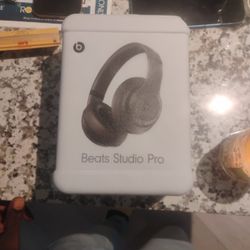 Beats Studio Pro  Headphones 