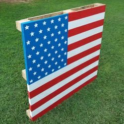 American flag painted on a pallet