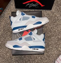 Military Blue 4’s Air Jordan Retro 10.5