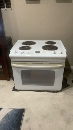 GE oven, white