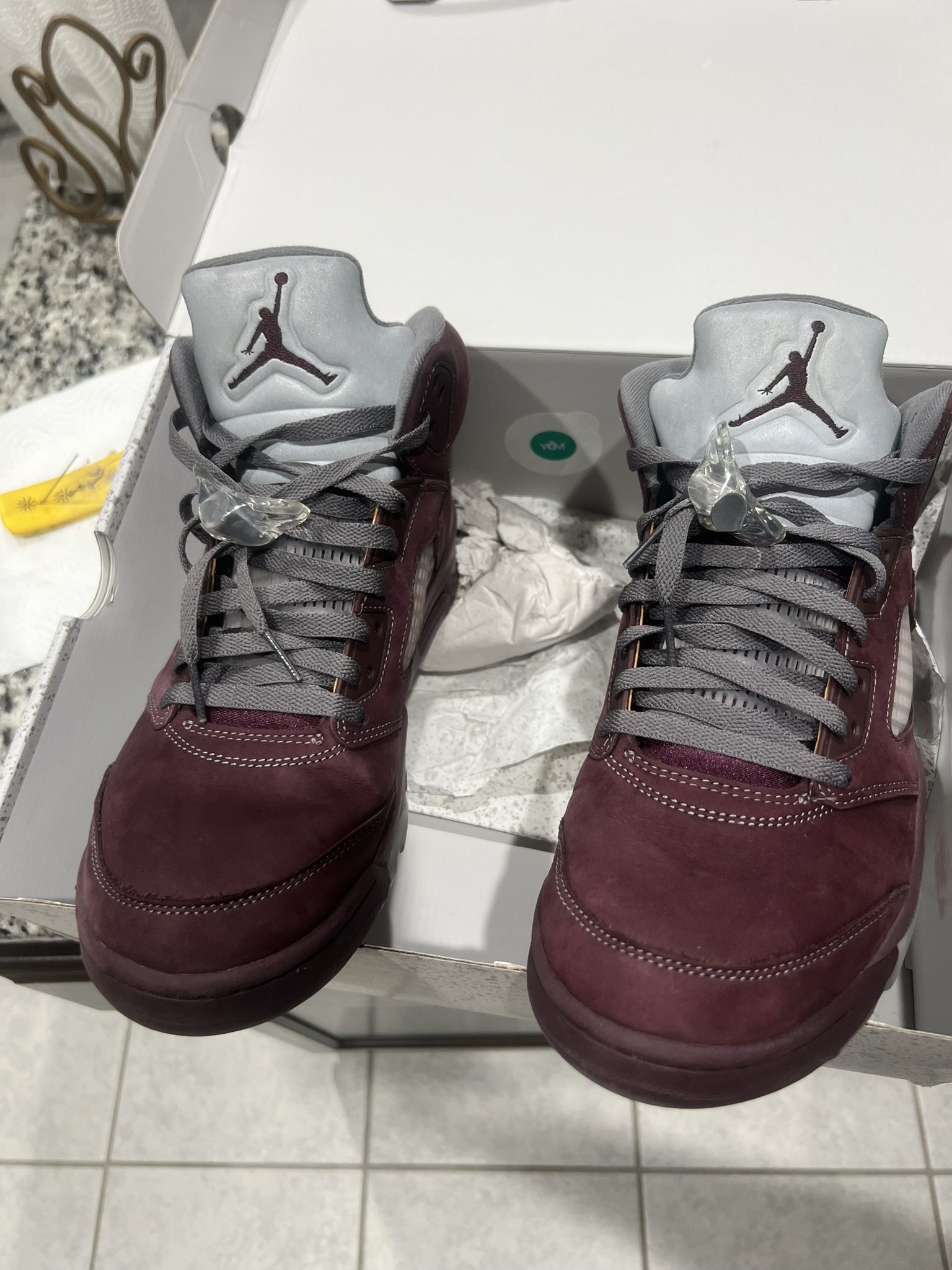 Jordan 5 Burgundy Size 11