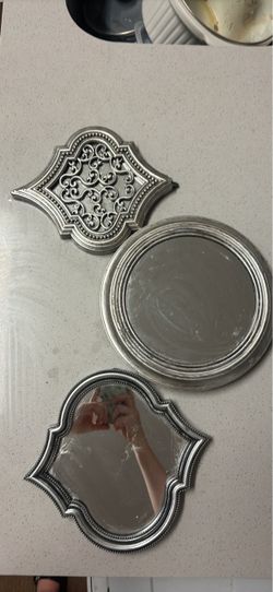 Set of 3 decorative mirrors